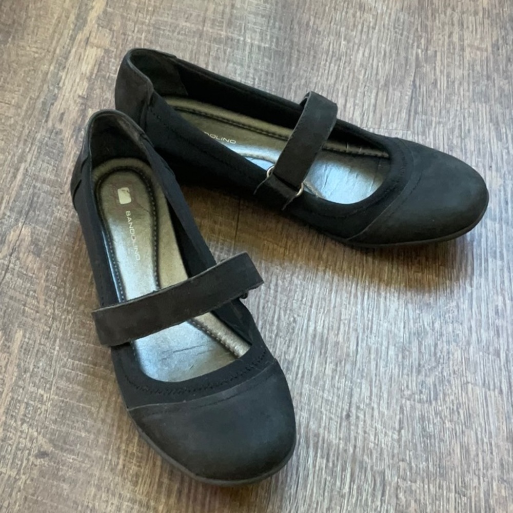 Bandolino Mary Jane Flat - Picture 4 of 11